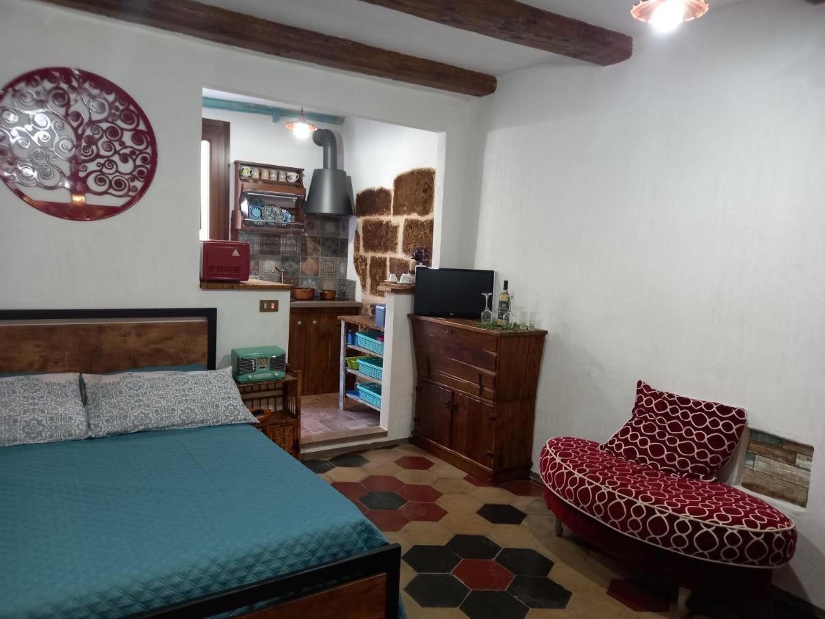 Antica Dimora Alghero Apartment Old Town Center Bagian luar foto