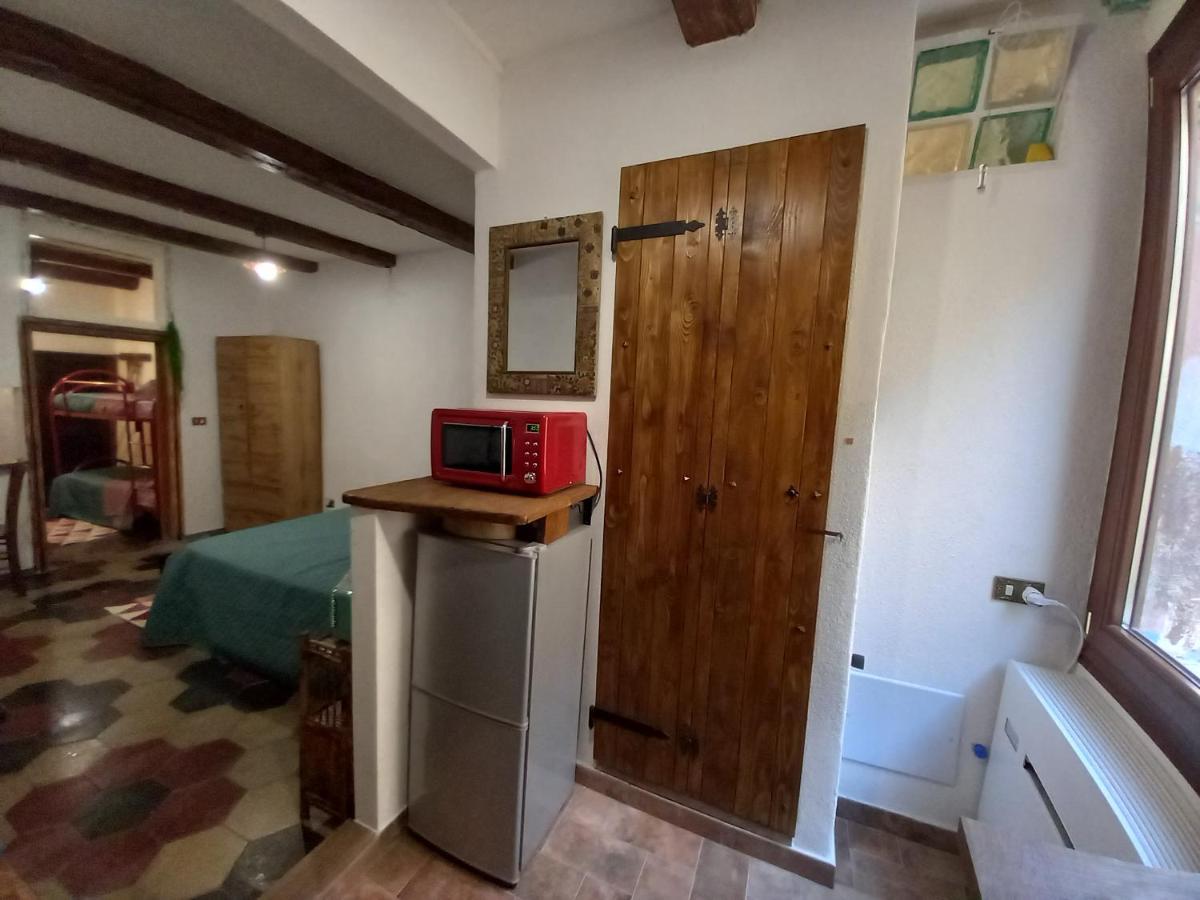Antica Dimora Alghero Apartment Old Town Center Bagian luar foto