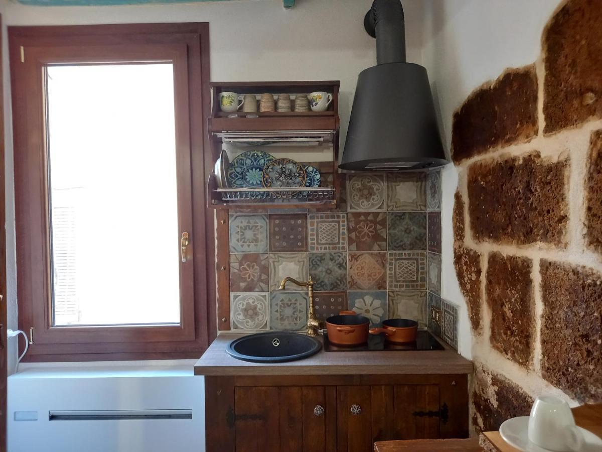 Antica Dimora Alghero Apartment Old Town Center Bagian luar foto