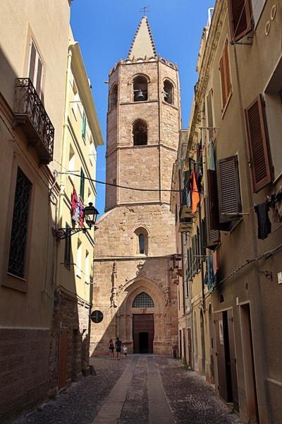 Antica Dimora Alghero Apartment Old Town Center Bagian luar foto
